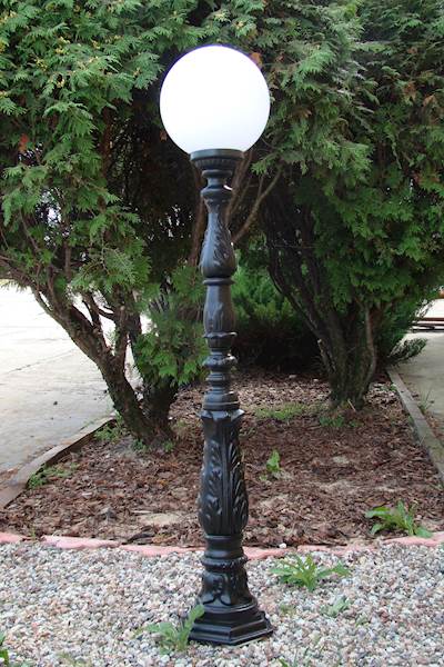 Lámpara de pie Ball Mast Light III GRANDE de hierro fundido, altura 140 cm, cabezal de 25 cm, color negro, iluminación exterior